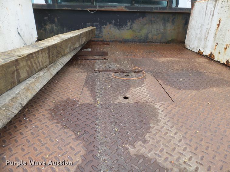 image for item DB7164 1994 Ford F350 Crew Cab flatbed truck