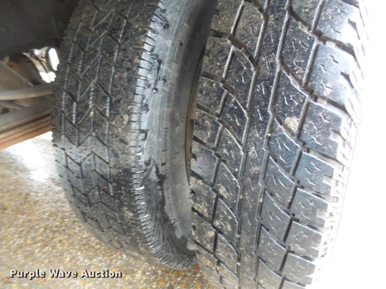 image for item DB7164 1994 Ford F350 Crew Cab flatbed truck