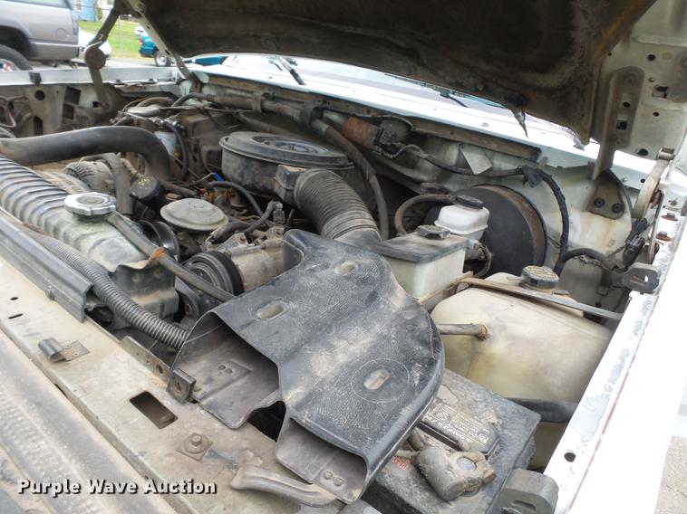 image for item DB7164 1994 Ford F350 Crew Cab flatbed truck