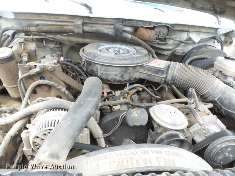 image for item DB7164 1994 Ford F350 Crew Cab flatbed truck