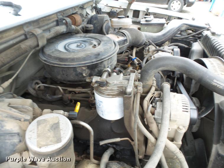 image for item DB7164 1994 Ford F350 Crew Cab flatbed truck