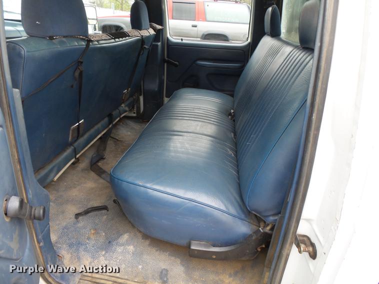 image for item DB7164 1994 Ford F350 Crew Cab flatbed truck