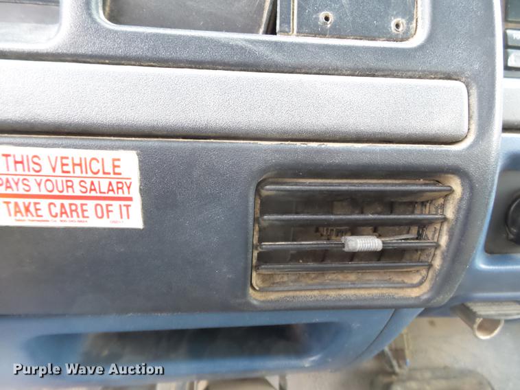 image for item DB7164 1994 Ford F350 Crew Cab flatbed truck