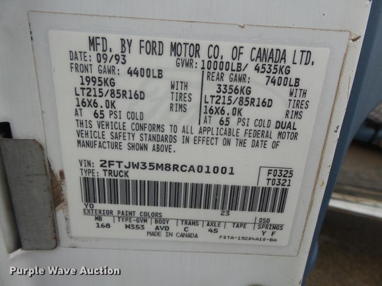 image for item DB7164 1994 Ford F350 Crew Cab flatbed truck