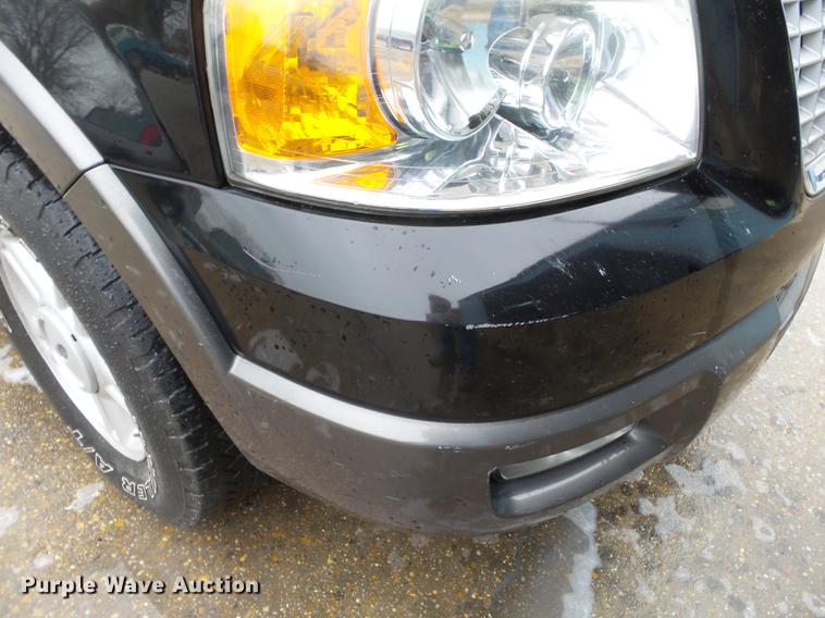 image for item DB7165 2005 Ford Expedition SUV