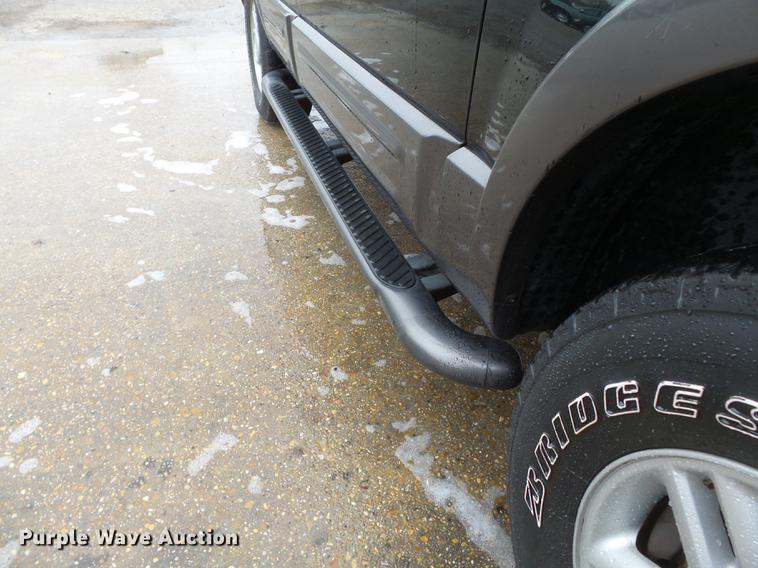 image for item DB7165 2005 Ford Expedition SUV