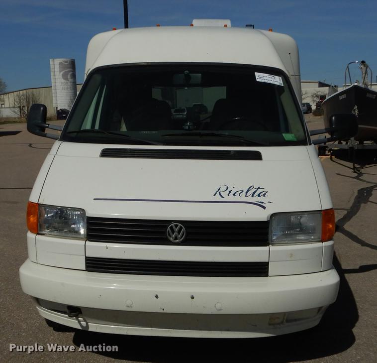 image for item DC0392 1995 Winnebago Rialta RV