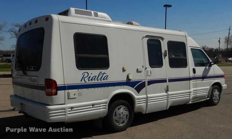 image for item DC0392 1995 Winnebago Rialta RV