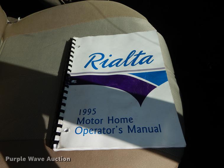 image for item DC0392 1995 Winnebago Rialta RV