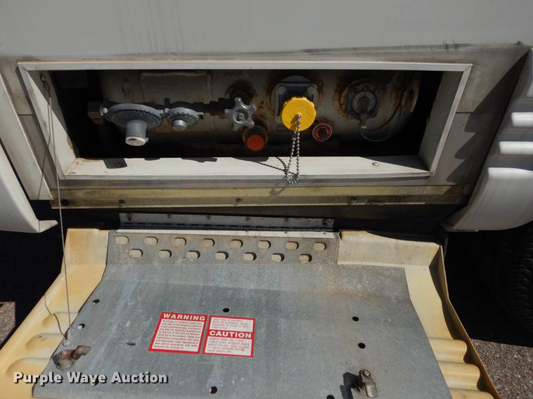 image for item DC0392 1995 Winnebago Rialta RV