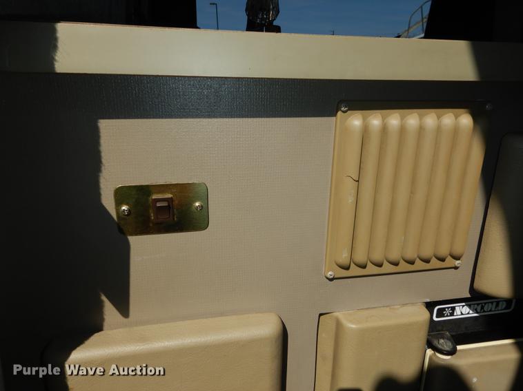 image for item DC0392 1995 Winnebago Rialta RV