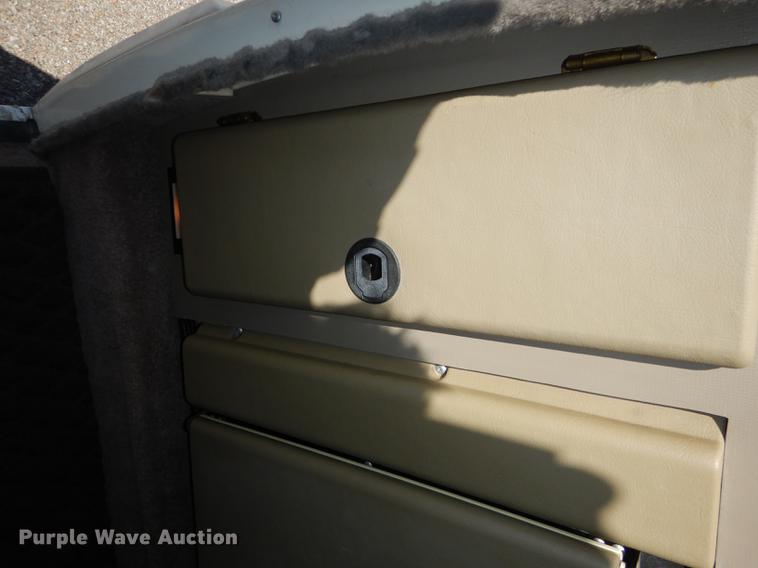 image for item DC0392 1995 Winnebago Rialta RV