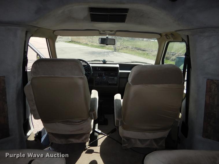 image for item DC0392 1995 Winnebago Rialta RV