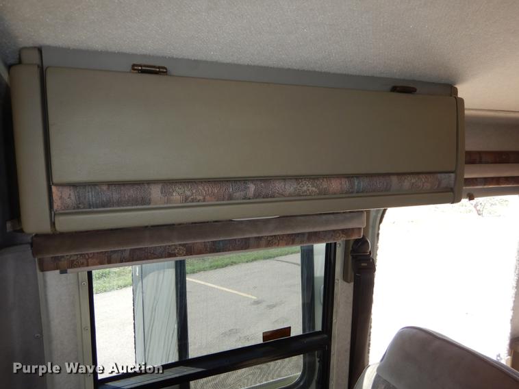 image for item DC0392 1995 Winnebago Rialta RV