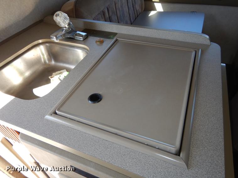 image for item DC0392 1995 Winnebago Rialta RV