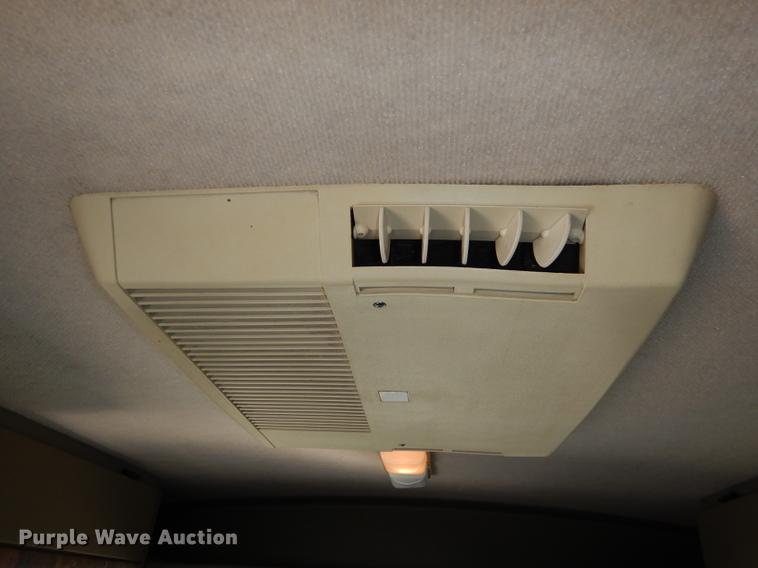 image for item DC0392 1995 Winnebago Rialta RV