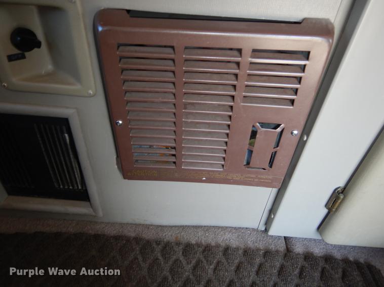 image for item DC0392 1995 Winnebago Rialta RV