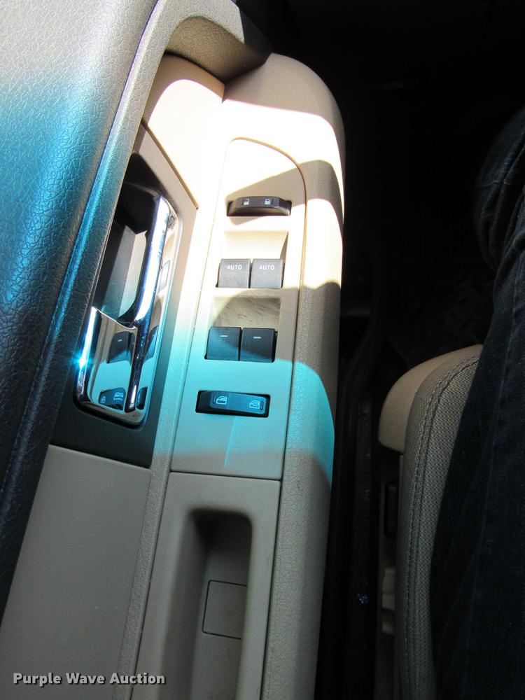 image for item DC2182 2013 Ford F150 SuperCrew pickup truck