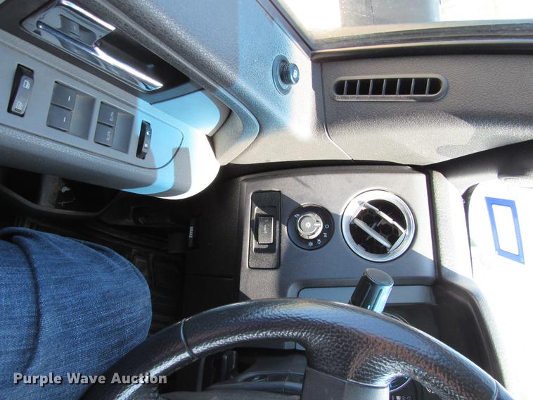 image for item DC2183 2013 Ford F150 SuperCrew pickup truck