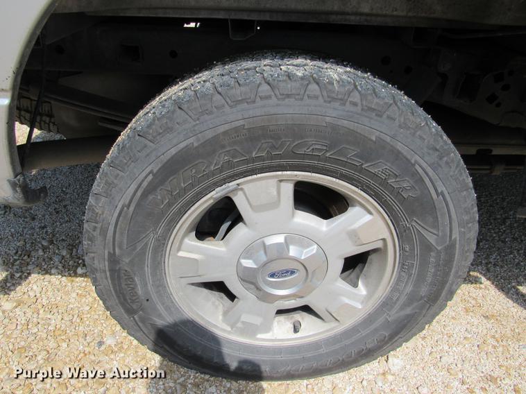 image for item DC2183 2013 Ford F150 SuperCrew pickup truck