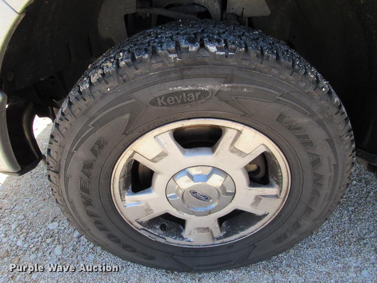 image for item DC2183 2013 Ford F150 SuperCrew pickup truck