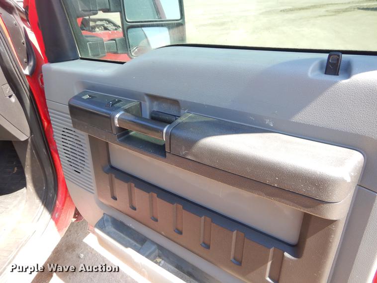 image for item DC2277 2011 Ford F250 Super Duty SuperCab pickup truck