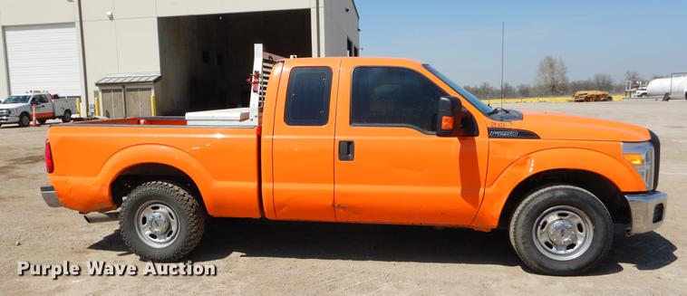 image for item DC2280 2014 Ford F250 Super Duty XL SuperCab pickup truck