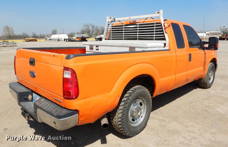 image for item DC2280 2014 Ford F250 Super Duty XL SuperCab pickup truck