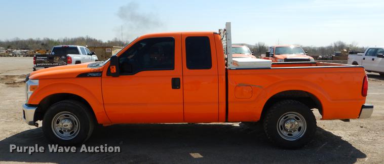 image for item DC2280 2014 Ford F250 Super Duty XL SuperCab pickup truck