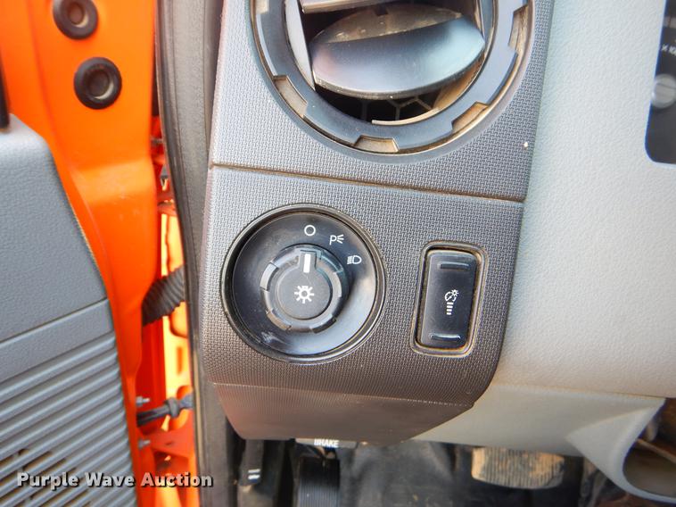 image for item DC2280 2014 Ford F250 Super Duty XL SuperCab pickup truck