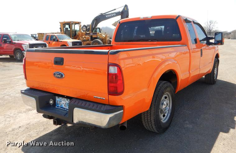 image for item DC2281 2013 Ford F250 Super Duty XL SuperCab pickup truck
