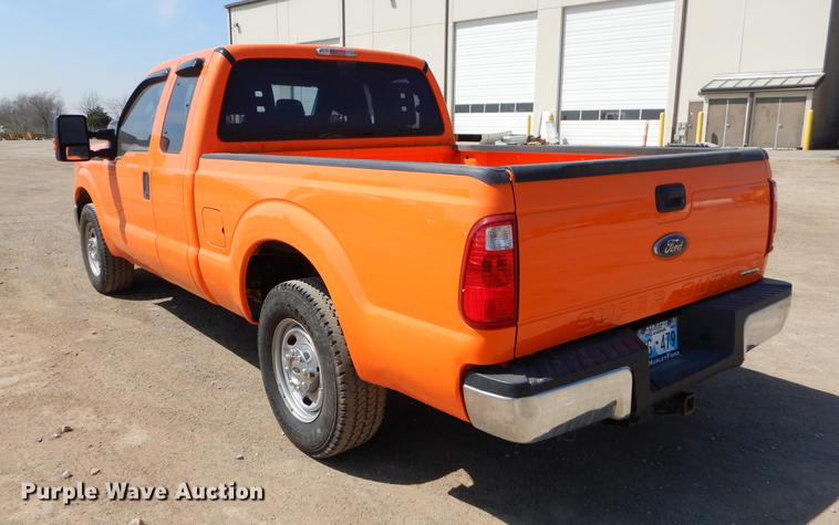 image for item DC2281 2013 Ford F250 Super Duty XL SuperCab pickup truck