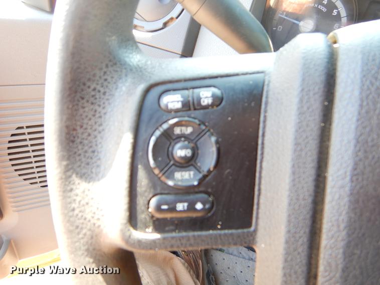 image for item DC2281 2013 Ford F250 Super Duty XL SuperCab pickup truck