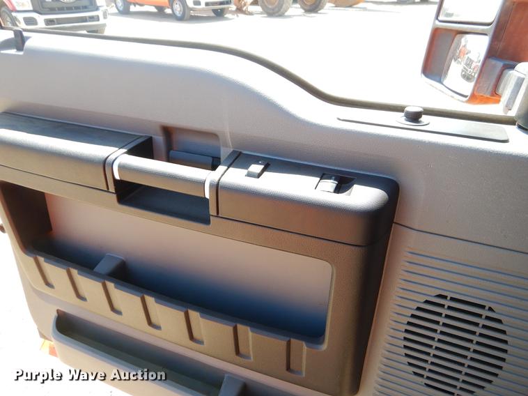 image for item DC2281 2013 Ford F250 Super Duty XL SuperCab pickup truck