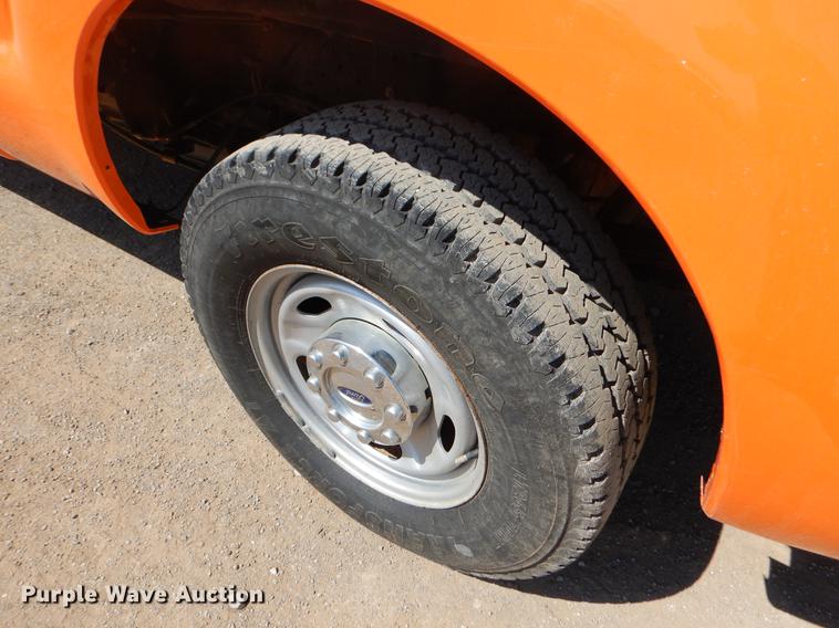 image for item DC2281 2013 Ford F250 Super Duty XL SuperCab pickup truck