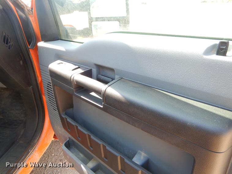 image for item DC2282 2013 Ford F250 Super Duty XL SuperCab pickup truck