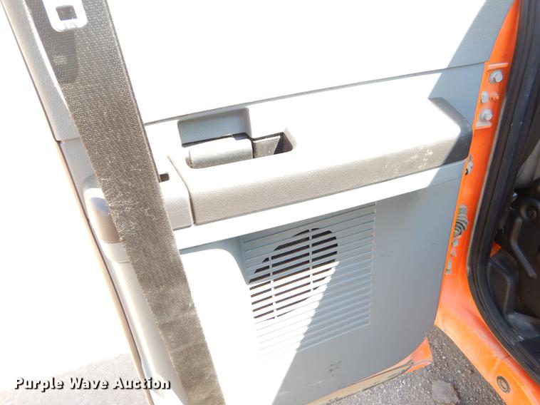 image for item DC2282 2013 Ford F250 Super Duty XL SuperCab pickup truck