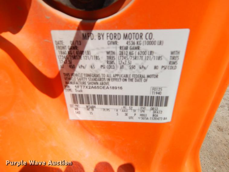 image for item DC2282 2013 Ford F250 Super Duty XL SuperCab pickup truck