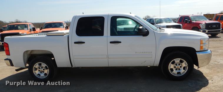 image for item DC2283 2013 Chevrolet Silverado 1500 Crew Cab pickup truck