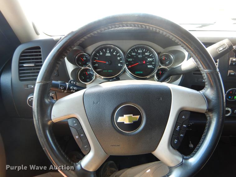 image for item DC2283 2013 Chevrolet Silverado 1500 Crew Cab pickup truck