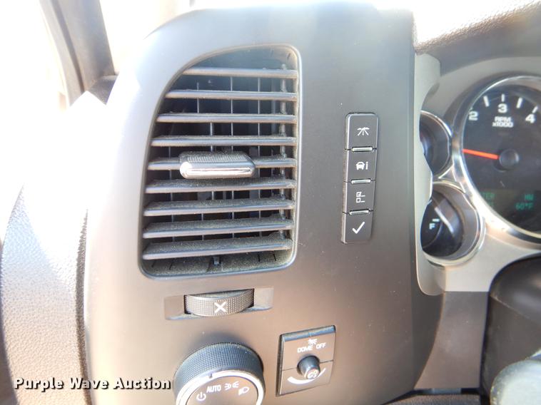 image for item DC2283 2013 Chevrolet Silverado 1500 Crew Cab pickup truck