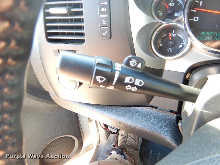 image for item DC2283 2013 Chevrolet Silverado 1500 Crew Cab pickup truck