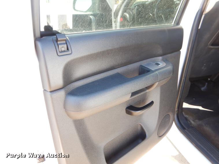 image for item DC2283 2013 Chevrolet Silverado 1500 Crew Cab pickup truck