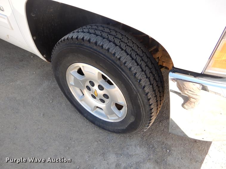 image for item DC2283 2013 Chevrolet Silverado 1500 Crew Cab pickup truck