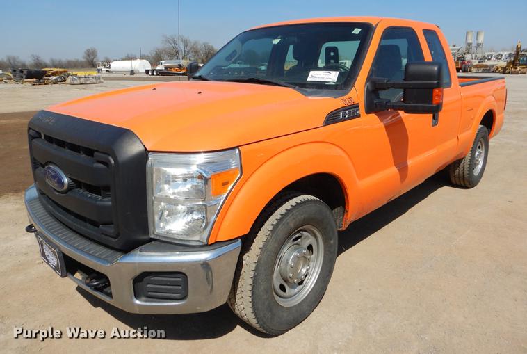 image for item DC2284 2013 Ford F250 Super Duty XL SuperCab pickup truck