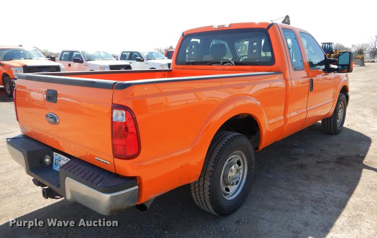 image for item DC2284 2013 Ford F250 Super Duty XL SuperCab pickup truck