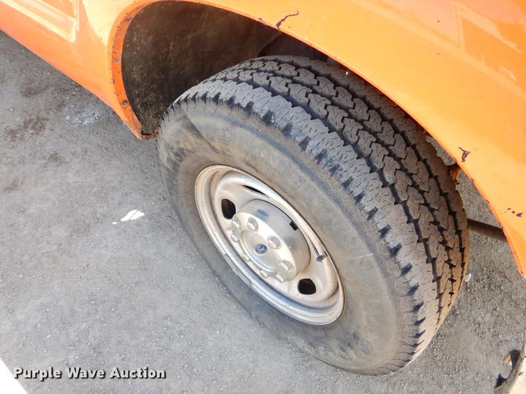 image for item DC2284 2013 Ford F250 Super Duty XL SuperCab pickup truck