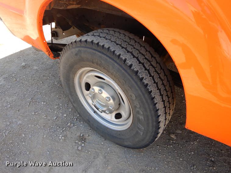 image for item DC2284 2013 Ford F250 Super Duty XL SuperCab pickup truck