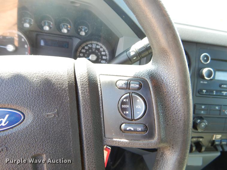 image for item DC2285 2013 Ford F250 Super Duty XL SuperCab pickup truck