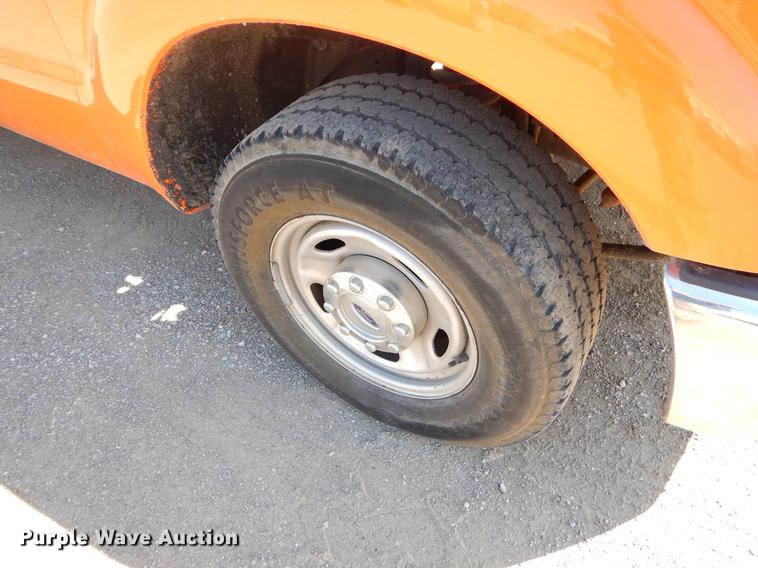 image for item DC2285 2013 Ford F250 Super Duty XL SuperCab pickup truck